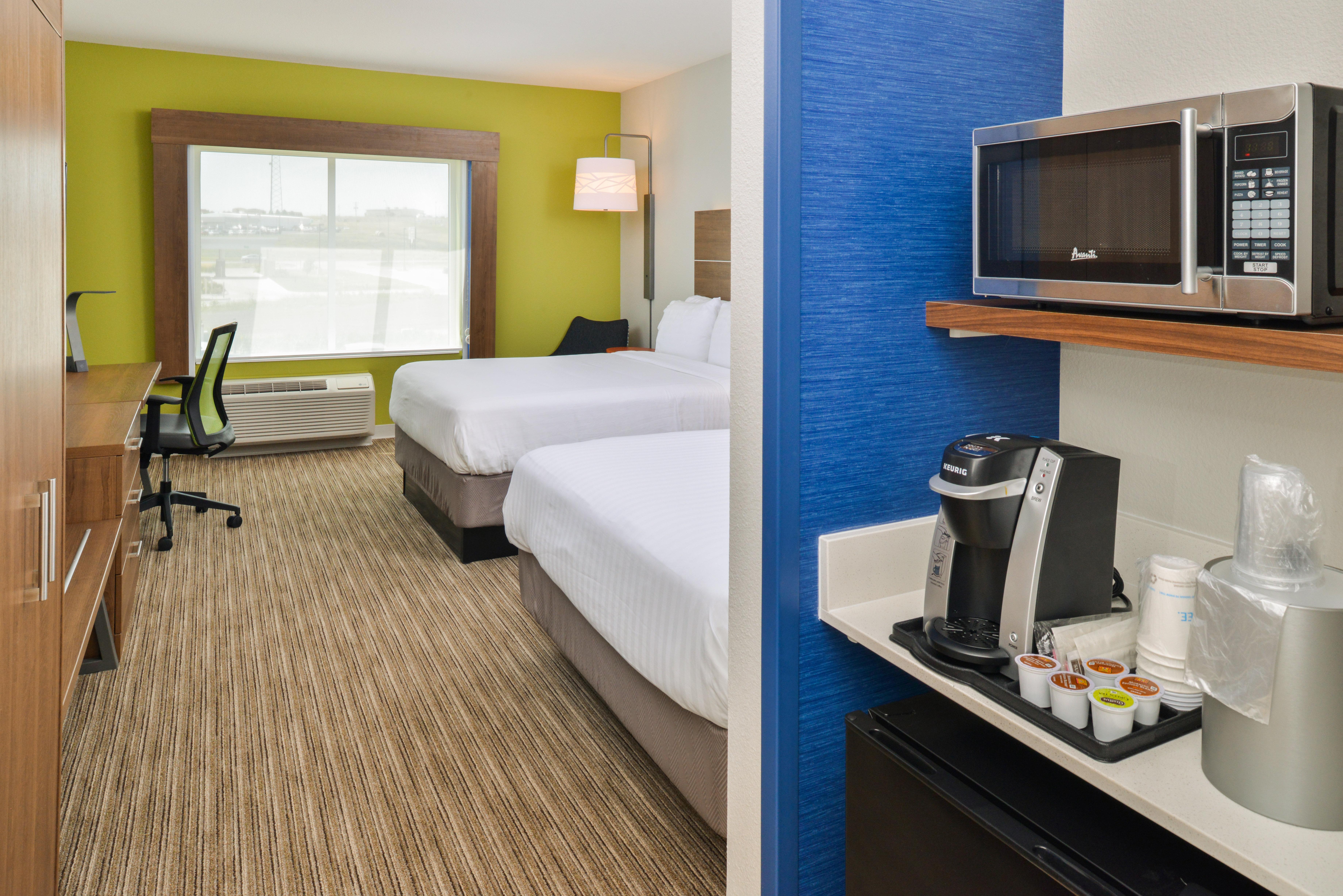Express & - By Ihg Chadron